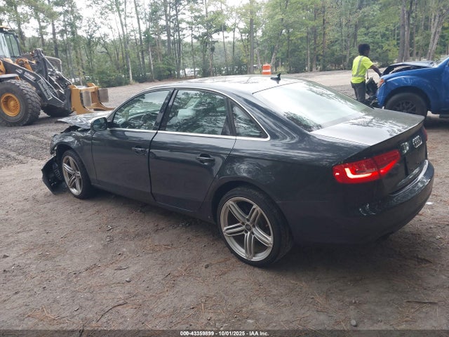 2013 AUDI A4 WAUDFAFL7DN023739 Photo 2