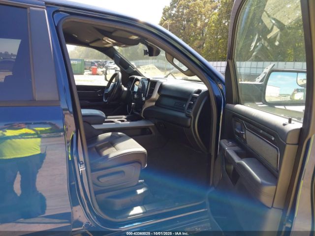 2020 RAM 1500 1C6SRFFT3LN383255 Photo 4