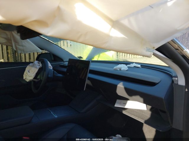 2025 TESLA MODEL 3 5YJ3E1EA5SF977242 Photo 4