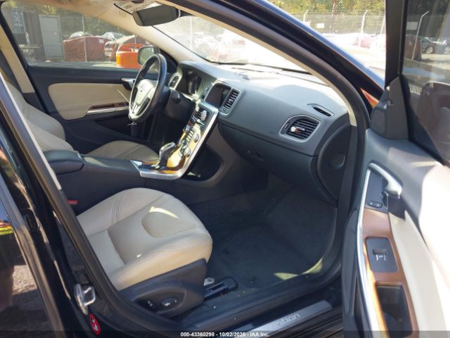 2017 VOLVO S60 INSCRIPTION LYV402HM1HB126502 Photo 4