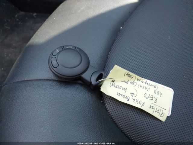 2011 MINI COOPER COUNTRYMAN WMWZB3C56BWM01575 Photo 10