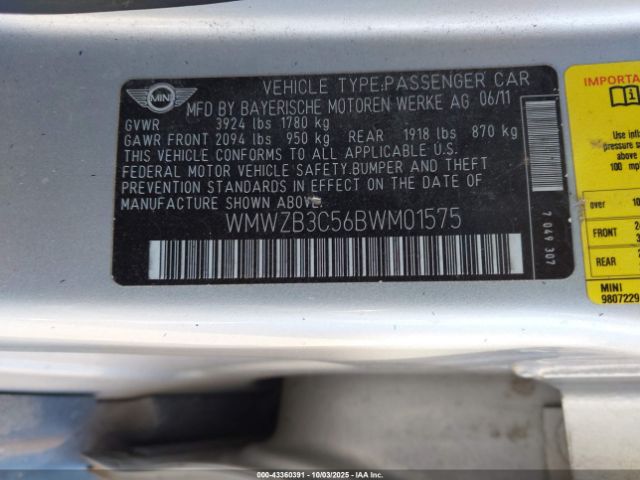 2011 MINI COOPER COUNTRYMAN WMWZB3C56BWM01575 Photo 8