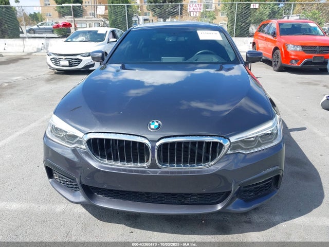 WBAJE5C30HG913530 BMW 540I