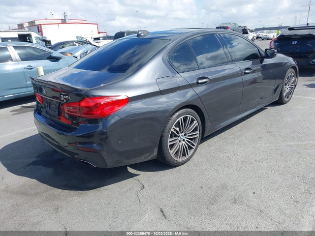WBAJE5C30HG913530 BMW 540I