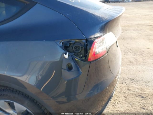 2023 TESLA MODEL Y 7SAYGDEE4PF860721 Photo 5