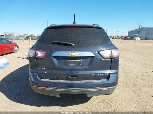 Продажа на аукционе авто 2017 Chevrolet Traverse Ls, vin: 1GNKRFED6HJ173015, номер лота: 43360583