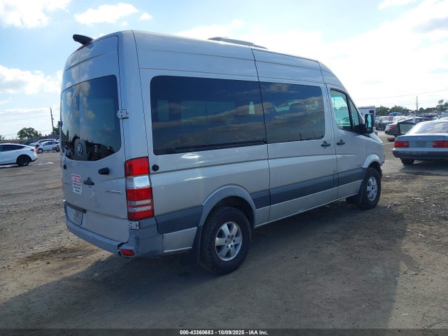 Mercedes-Benz Sprinter 2500 Normal Roof 2015 WDZPE7DC9FP164974 Image 4