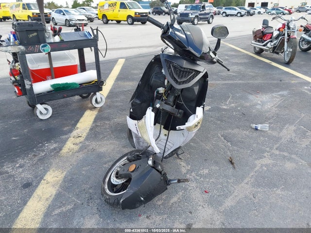 L2BB2BCH5RB116127 Jiangsu Baodiao Scooter