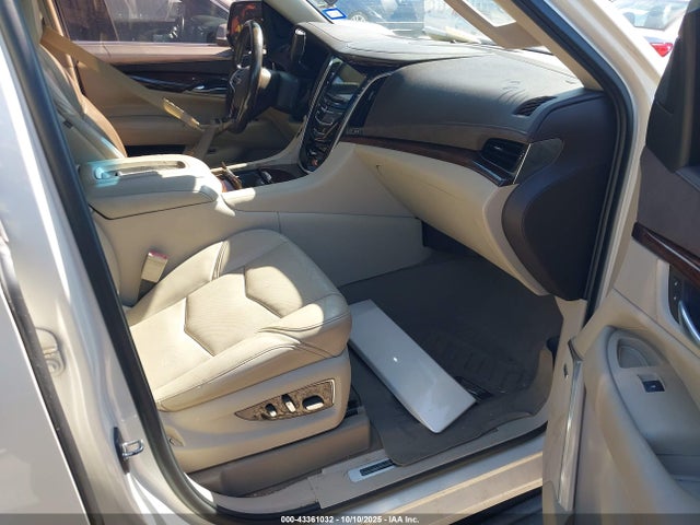 2015 CADILLAC ESCALADE 1GYS3MKJ0FR735461 Photo 4