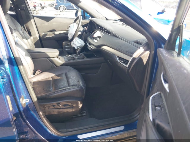 2019 CADILLAC XT4 1GYFZCR45KF113587 Photo 4