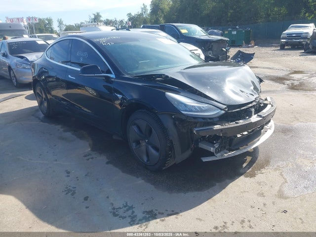 2019 TESLA MODEL 3 5YJ3E1EA8KF415769 Photo 0