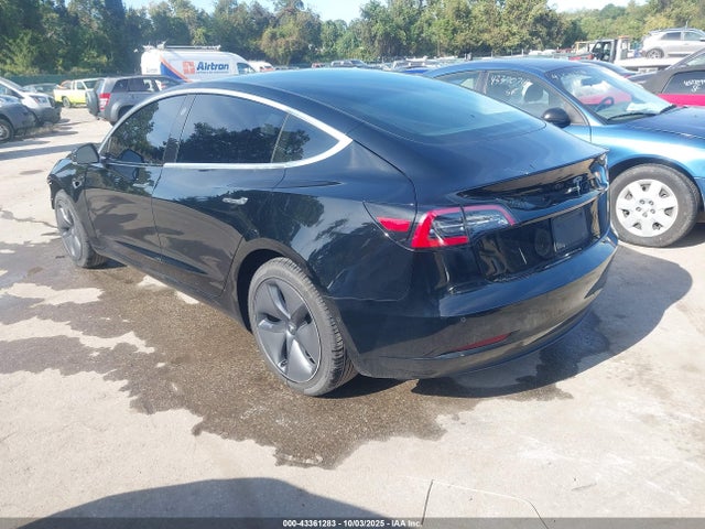 2019 TESLA MODEL 3 5YJ3E1EA8KF415769 Photo 2