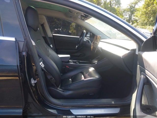 2019 TESLA MODEL 3 5YJ3E1EA8KF415769 Photo 4