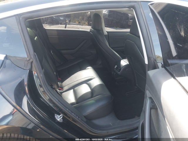 2019 TESLA MODEL 3 5YJ3E1EA8KF415769 Photo 7