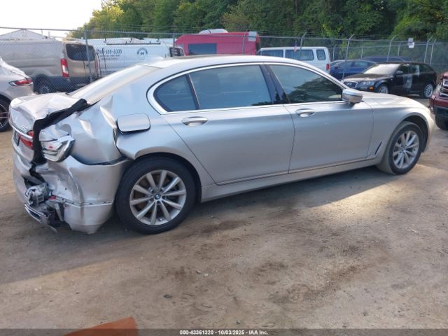 2017 BMW 740I WBA7E2C50HG739999 Photo 3