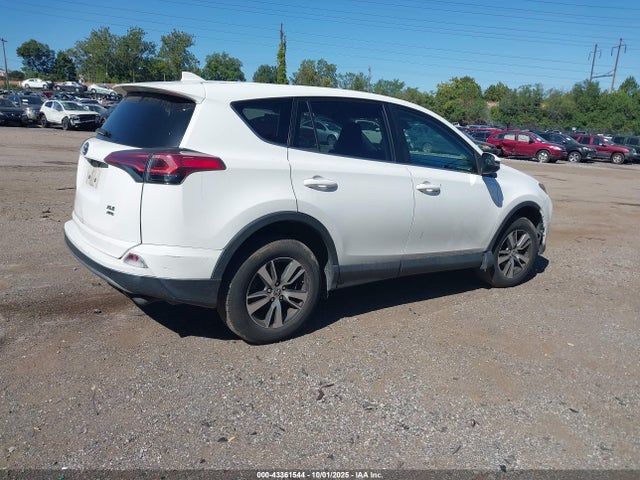 Toyota 2ar-fe 2018 2T3RFREV7JW802928 Image 4