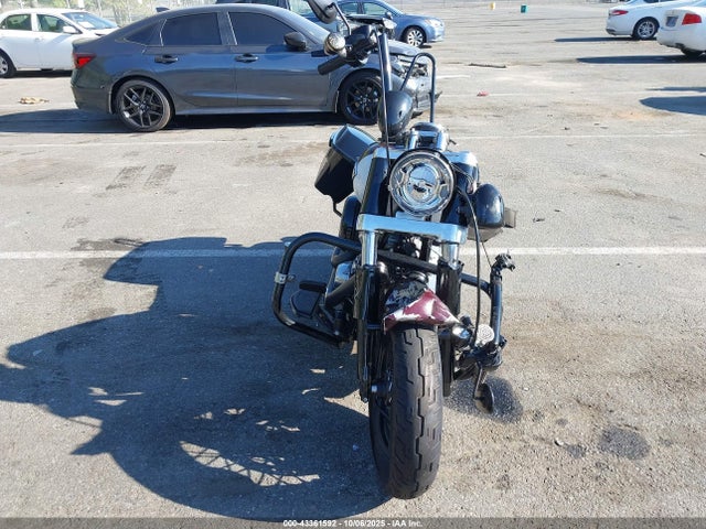 2021 HARLEY-DAVIDSON FLSL 1HD1YDJ12MB062648 Photo 4