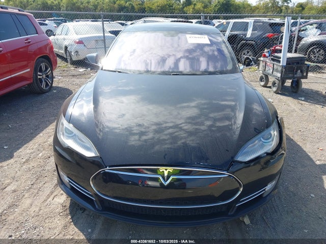 Tesla 2014 2014 5YJSA1H11EFP42621 Image 12