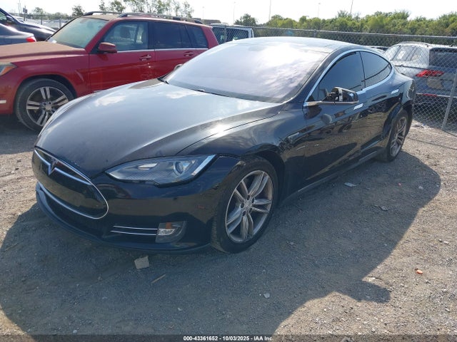 Tesla 2014 2014 5YJSA1H11EFP42621 Image 2