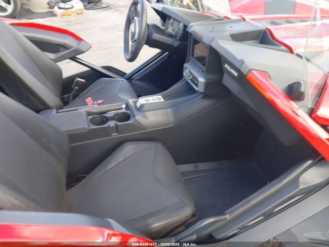 2022 POLARIS SLINGSHOT 57XAAPHD8N8147829 Photo 4