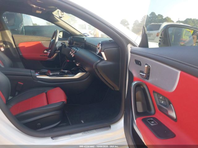 2022 MERCEDES-BENZ AMG CLA 35 W1K5J5BB2NN286691 Photo 4