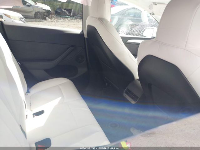 2023 TESLA MODEL Y 7SAYGDEF0PF601457 Photo 7
