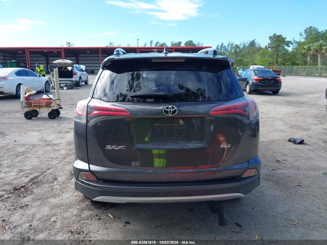 Продаж на аукціоні авто 2018 Toyota Rav4 Xle, vin: JTMWFREVXJJ163915, номер лоту: 43361815