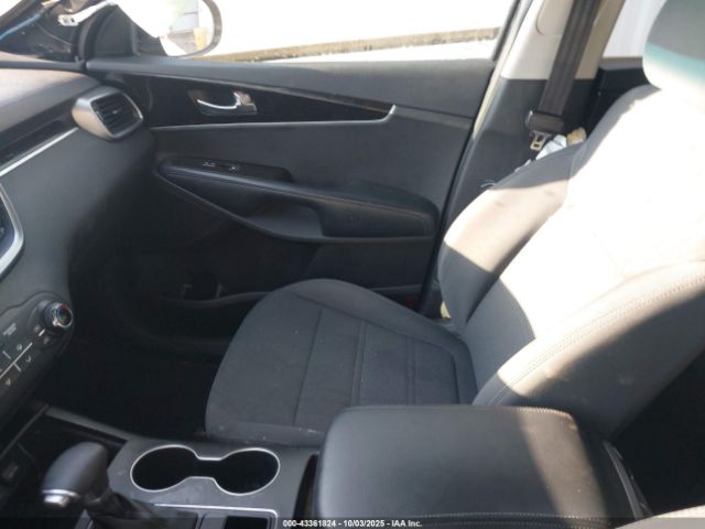 2020 KIA SORENTO 5XYPG4A3XLG627006 Photo 4