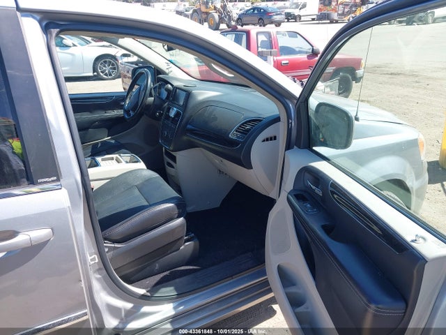 Chrysler 2014 2014 2C4RC1BG4ER177727 Image 5