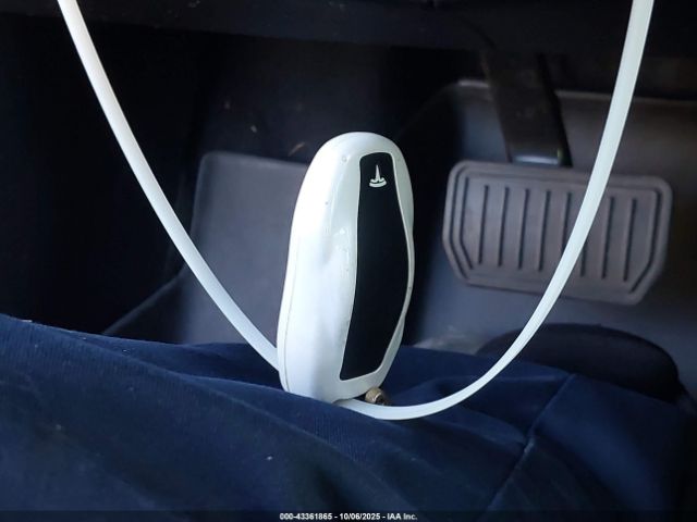 2019 TESLA MODEL S 5YJSA1E25KF347933 Photo 10