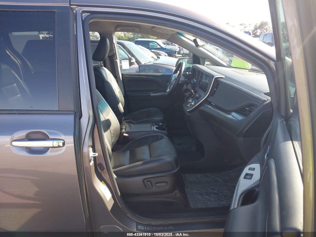 5TDXK3DC3FS661462 Toyota 2gr-fks