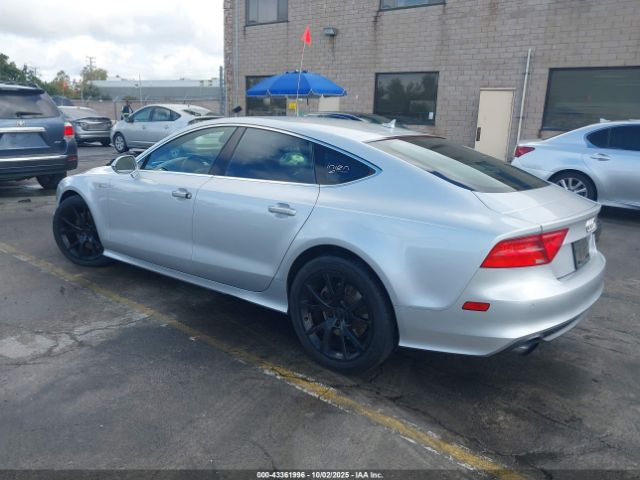 2013 AUDI A7 WAU2GAFC5DN059384 Photo 2