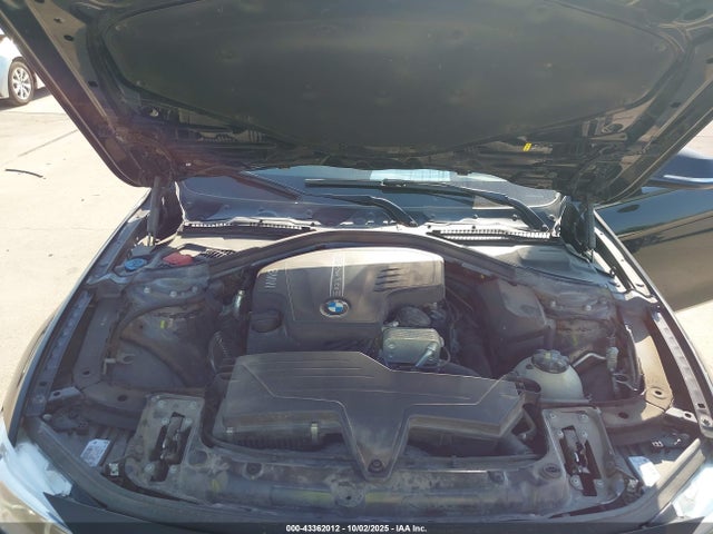 BMW 2018 2018 WBA8A9C52JAD28012 Image 10