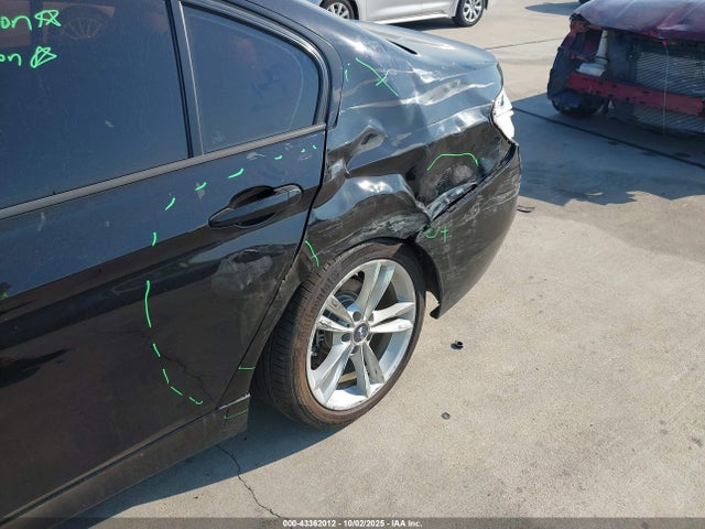 BMW 2018 2018 WBA8A9C52JAD28012 Image 6