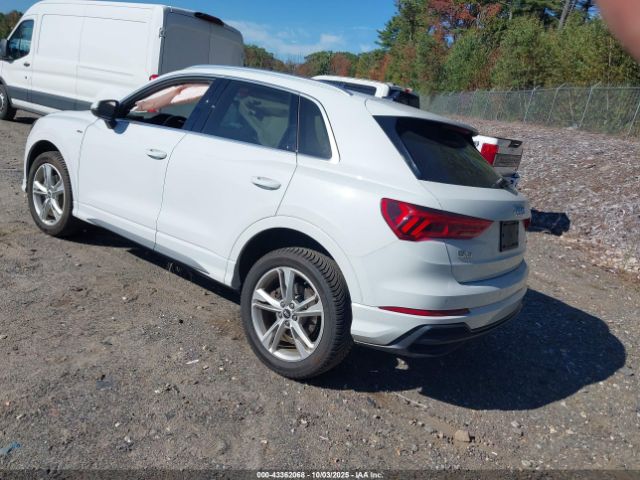 2021 AUDI Q3 WA1EECF34M1036293 Photo 2