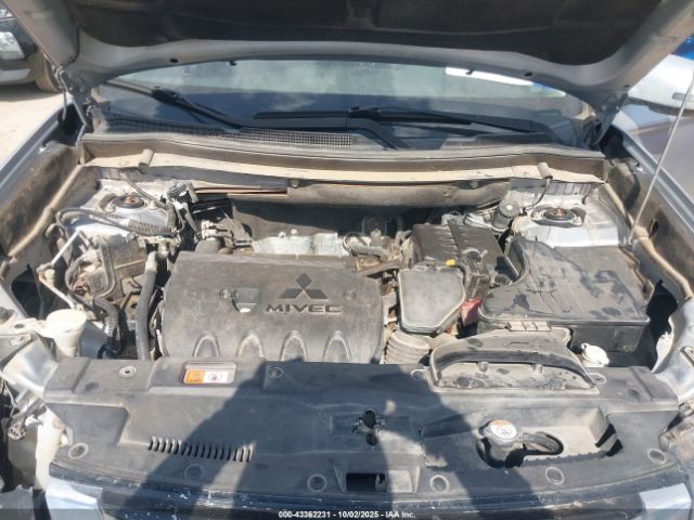 2016 MITSUBISHI OUTLANDER JA4AD3A32GZ000391 Photo 9