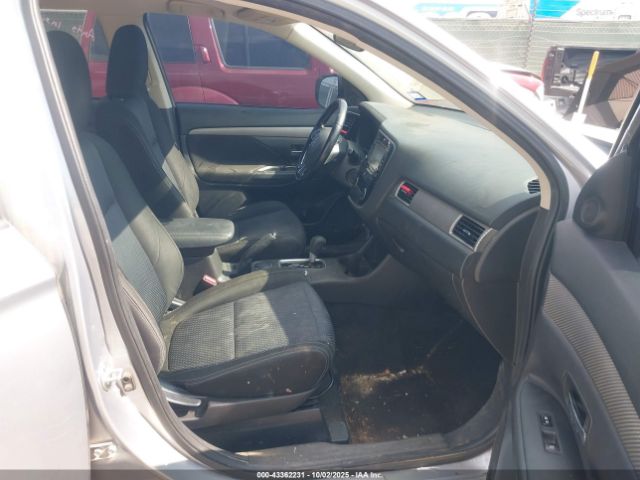 2016 MITSUBISHI OUTLANDER JA4AD3A32GZ000391 Photo 4