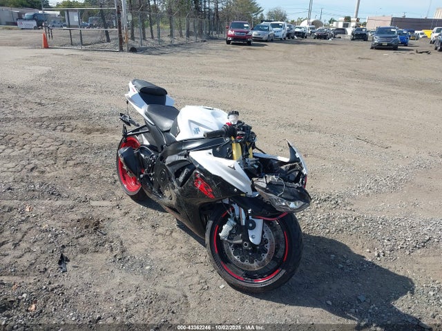 2019 SUZUKI GSX-R750 JS1GR7MA6K7100382