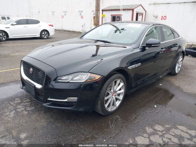 2017 JAGUAR XJ SAJWJ1CD6H8W07904 Photo 1