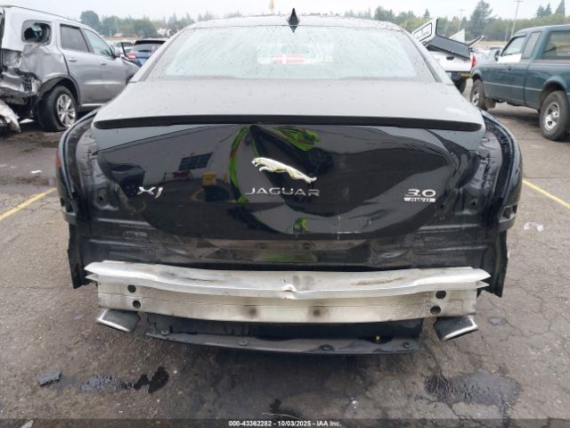 2017 JAGUAR XJ SAJWJ1CD6H8W07904 Photo 5