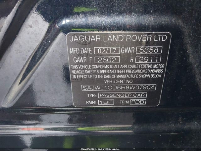 2017 JAGUAR XJ SAJWJ1CD6H8W07904 Photo 8
