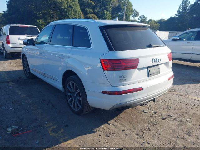 2018 AUDI Q7 WA1VAAF75JD026126 Photo 2