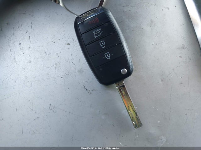 KIA dohc gdi gamma 2014 KNDJN2A27E7707614 Image 11