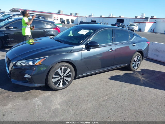 1N4BL4DW3LC210283 Nissan 2020