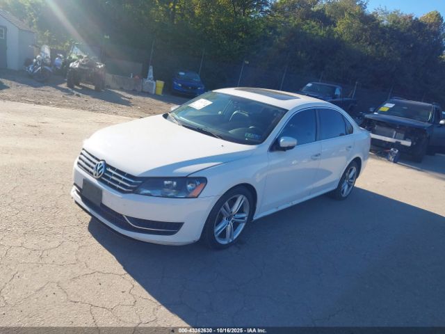 2015 VOLKSWAGEN PASSAT 1VWBV7A32FC030892 Photo 1