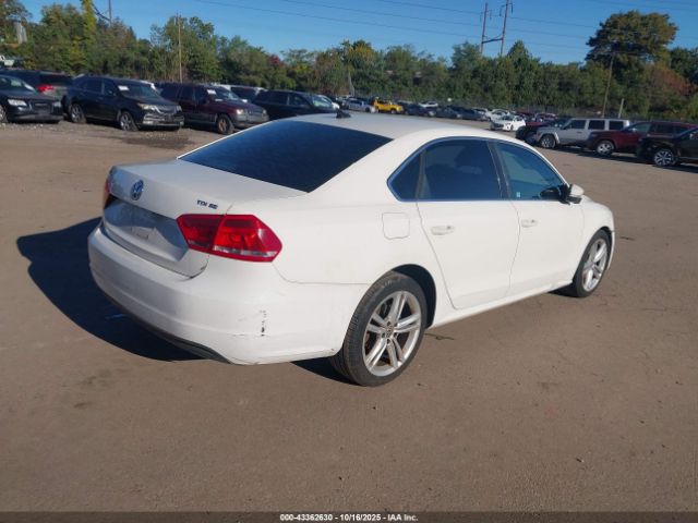 2015 VOLKSWAGEN PASSAT 1VWBV7A32FC030892 Photo 3