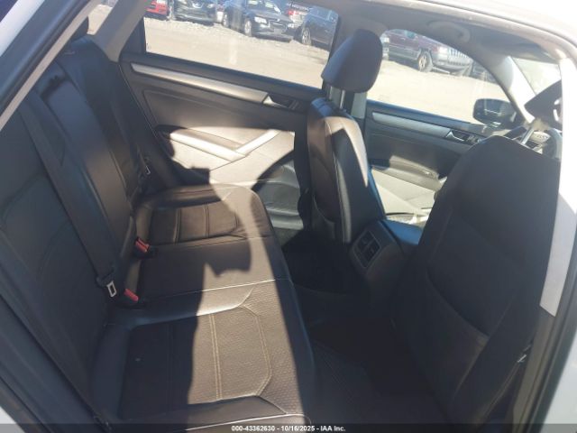 2015 VOLKSWAGEN PASSAT 1VWBV7A32FC030892 Photo 7
