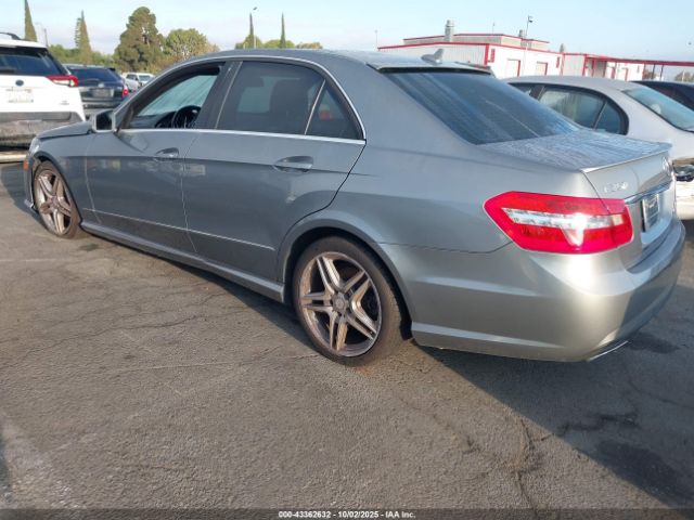 2011 MERCEDES-BENZ E 350 WDDHF5GBXBA317180 Photo 2