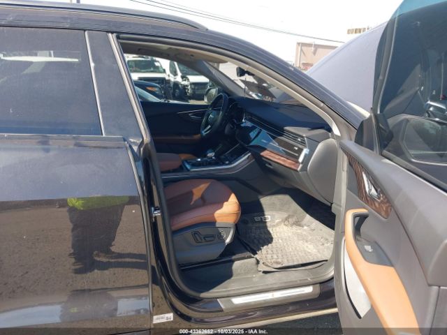 2020 AUDI Q8 WA1EVAF10LD022889 Photo 4