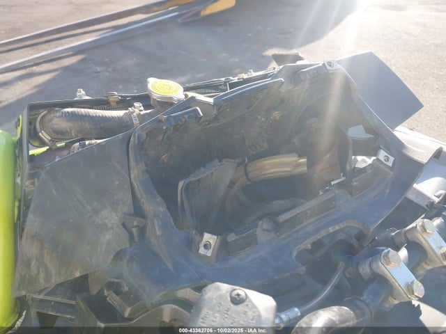 2020 CAN-AM OUTLANDER 3JBLWAU27LJ000628 Photo 6